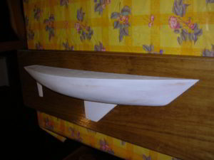 rifinitura del mezzo scafo dello SWAN 51