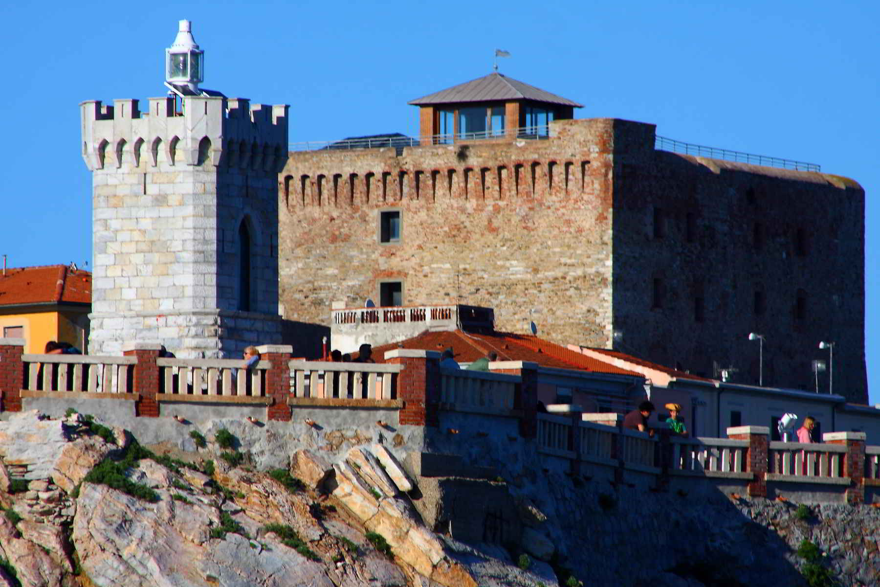 torri costiere . forte di Piombino