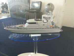 modello pattugliatore al salone nautico